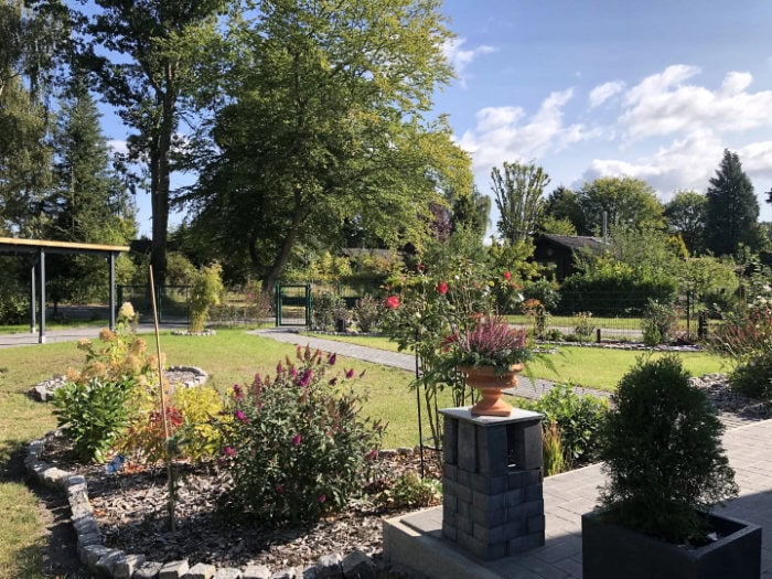 Vordergarten Vordergarten vom Ferienhaus am Tannenberg mit Blick zur Straße